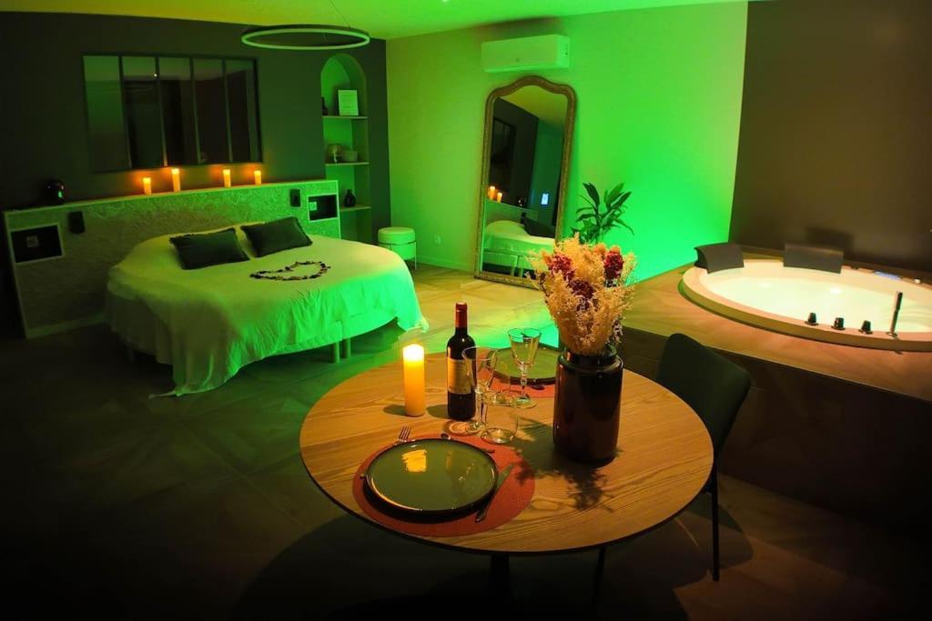 Les Suites Du Payre - Suite Passion Talmont-Saint-Hilaire Kültér fotó